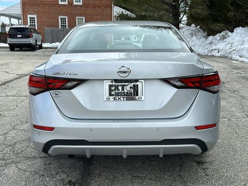Used 2023 Nissan Sentra S image 5
