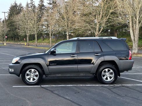 Used 2003 Toyota 4Runner SR5 image 2