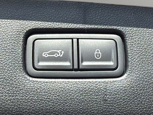 New 2026 Genesis GV70 2.5T Advanced image 19