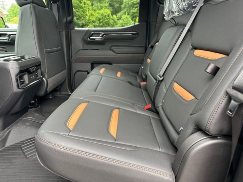 New 2026 GMC Sierra 1500 AT4 w/ AT4 Premium Package AWD/4WD image 21
