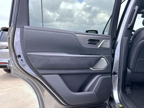 New 2026 INFINITI QX80 Autograph AWD/4WD image 22