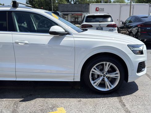 Used 2023 Audi Q8 Premium w/ Convenience Package AWD/4WD image 12