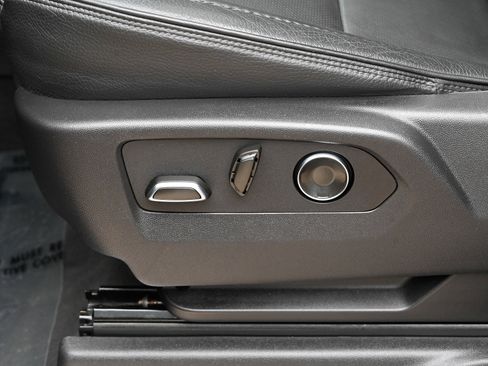 Used 2024 GMC Sierra 1500 Denali image 18