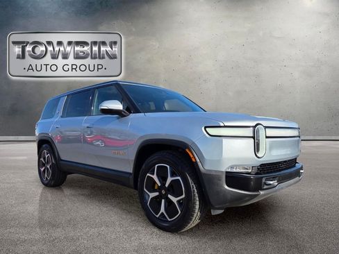 Used 2024 Rivian R1S Adventure Quad AWD/4WD image 2