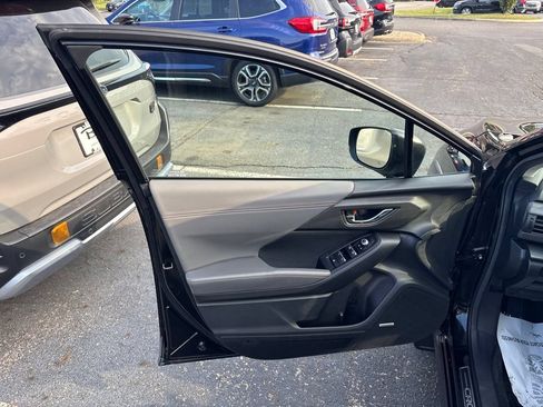 Certified 2025 Subaru Crosstrek 2.5i Limited w/ Crosstrek Mirror Package AWD/4WD image 13