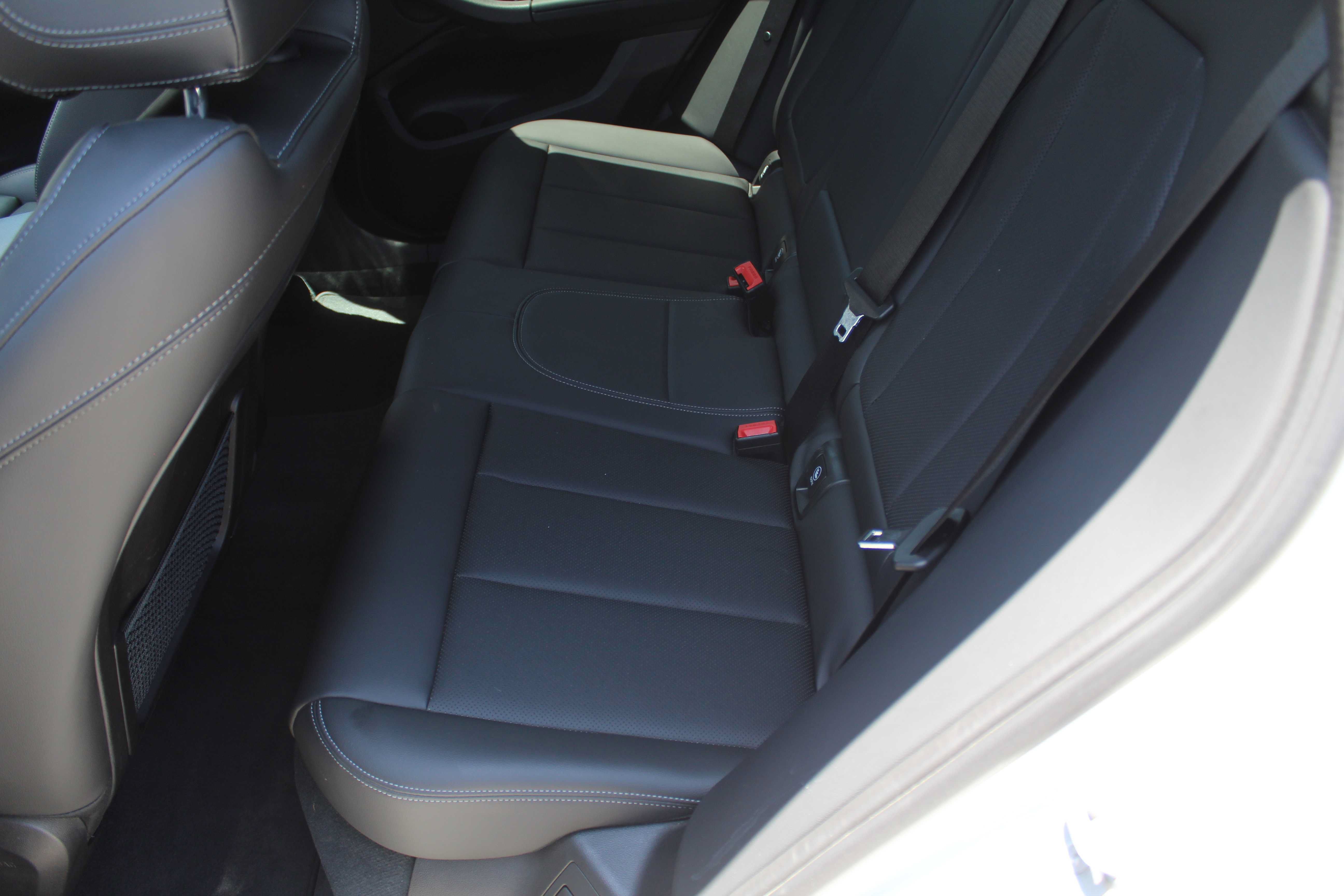 Used 2022 BMW X3 sDrive30i w/ Convenience Package RWD image 21