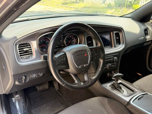 Used 2022 Dodge Charger SXT RWD image 15
