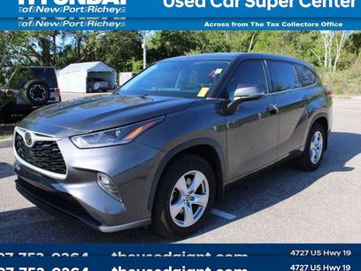 Used 2021 Toyota Highlander LE