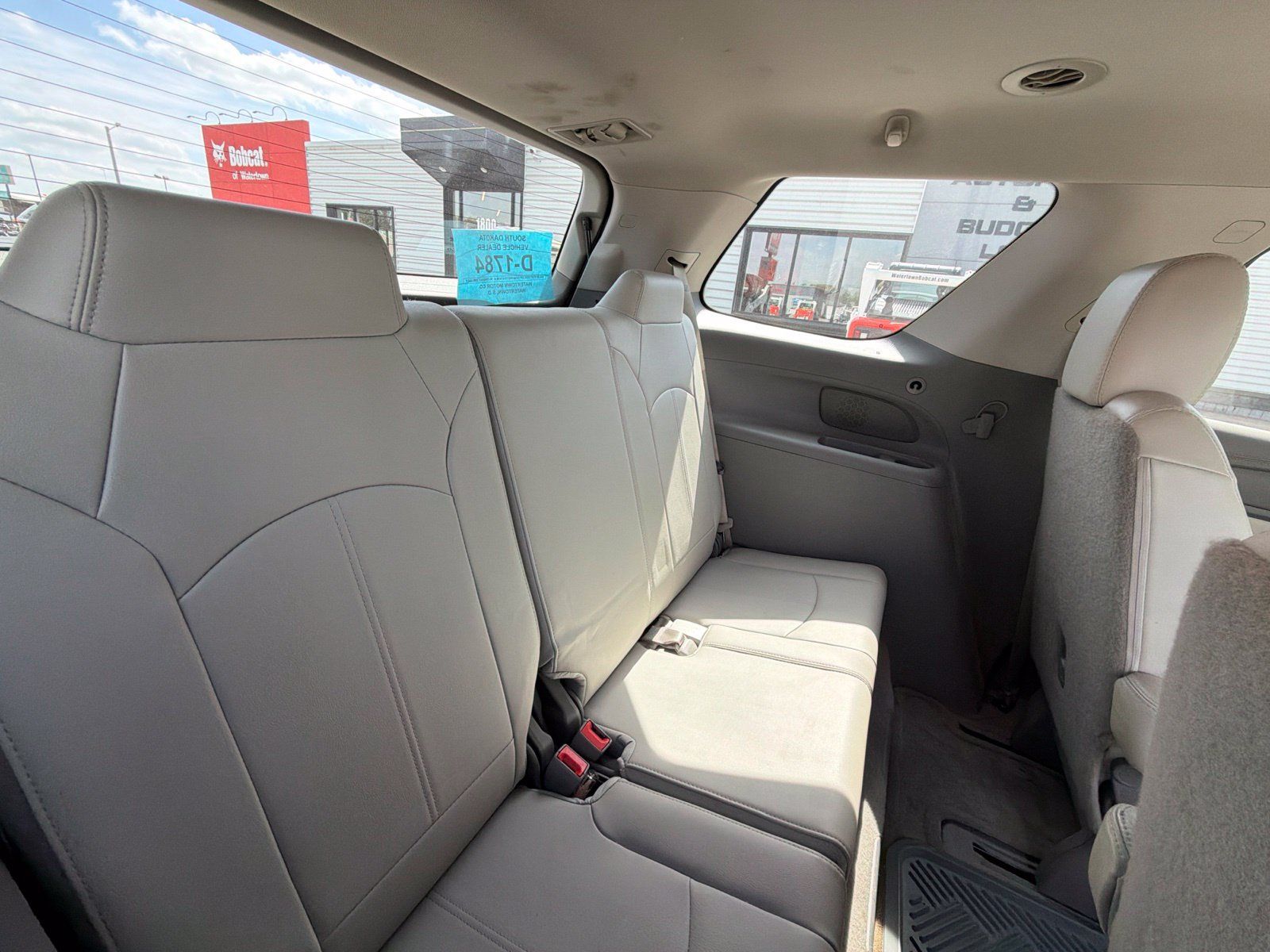 Used 2017 GMC Acadia Limited SLT AWD/4WD image 11