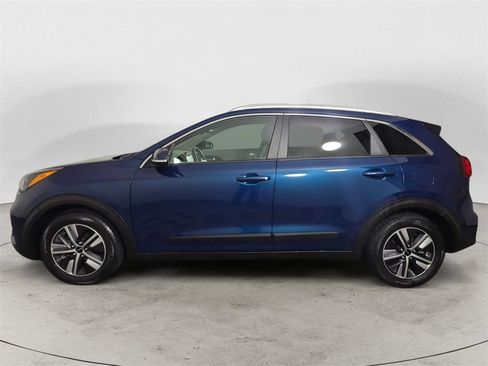 Used 2022 Kia Niro EX Premium image 2