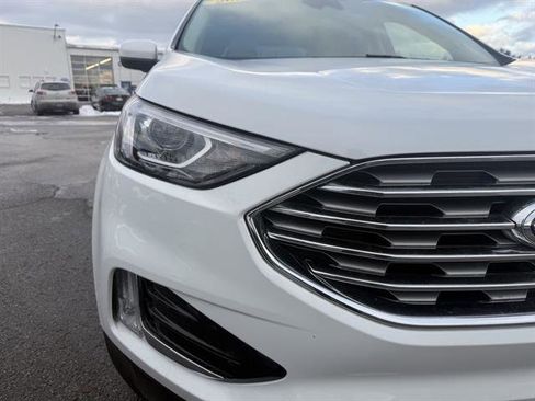 Used 2022 Ford Edge SEL w/ Convenience Package image 11