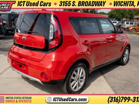 Used 2018 Kia Soul + FWD image 5