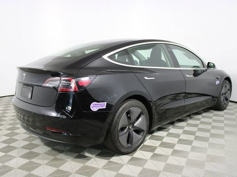 Used 2019 Tesla Model 3 Standard Range Plus image 30
