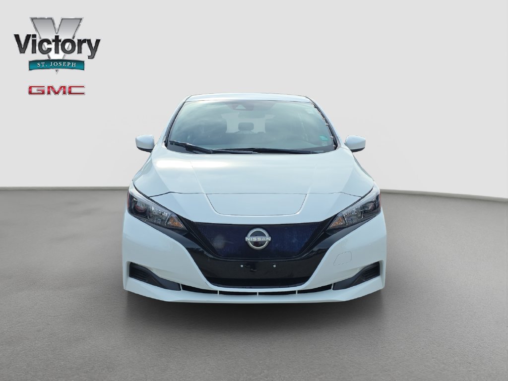 Used 2023 Nissan Leaf S FWD image 2
