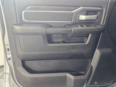 Used 2024 RAM 2500 Big Horn image 23