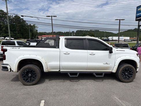 Used 2019 Chevrolet Silverado 1500 RST w/ True North Edition AWD/4WD image 6