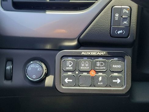 Used 2019 Chevrolet Tahoe LT RWD image 17