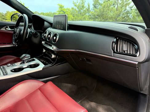 Used 2019 Kia Stinger GT2 AWD/4WD image 24