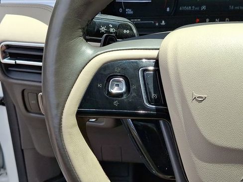 Used 2021 Lincoln Corsair AWD w/ Premium Package image 27