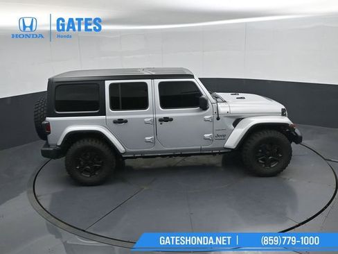 Used 2022 Jeep Wrangler Unlimited Sahara AWD/4WD image 45