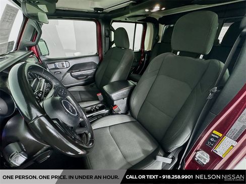 Used 2022 Jeep Gladiator Sport image 19