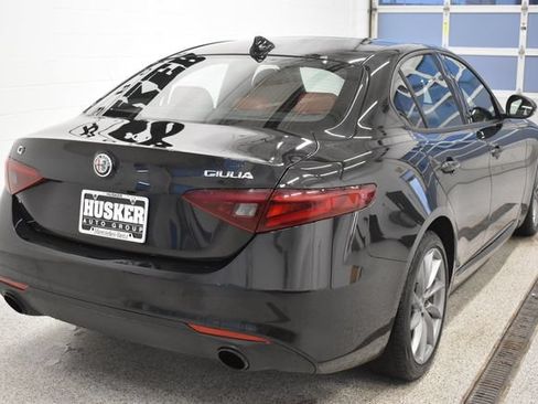 Used 2023 Alfa Romeo Giulia Sprint AWD/4WD image 4