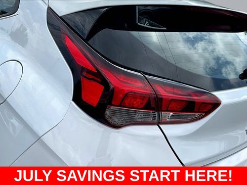 Used 2019 Hyundai Veloster Turbo FWD image 23