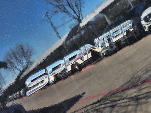 New 2024 Mercedes-Benz Sprinter 144 Cargo image 11