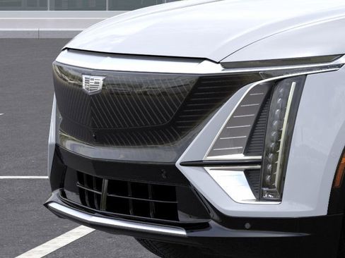 New 2026 Cadillac Lyriq Luxury RWD image 13