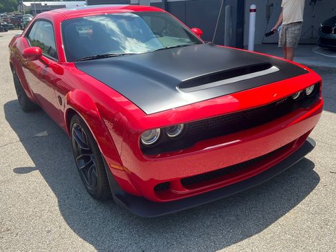 Used 2018 Dodge Challenger SRT Demon RWD image 9