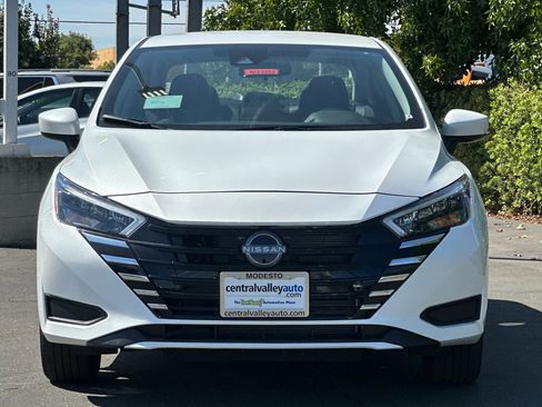 New 2025 Nissan Versa SV w/ Trunk Package image 9