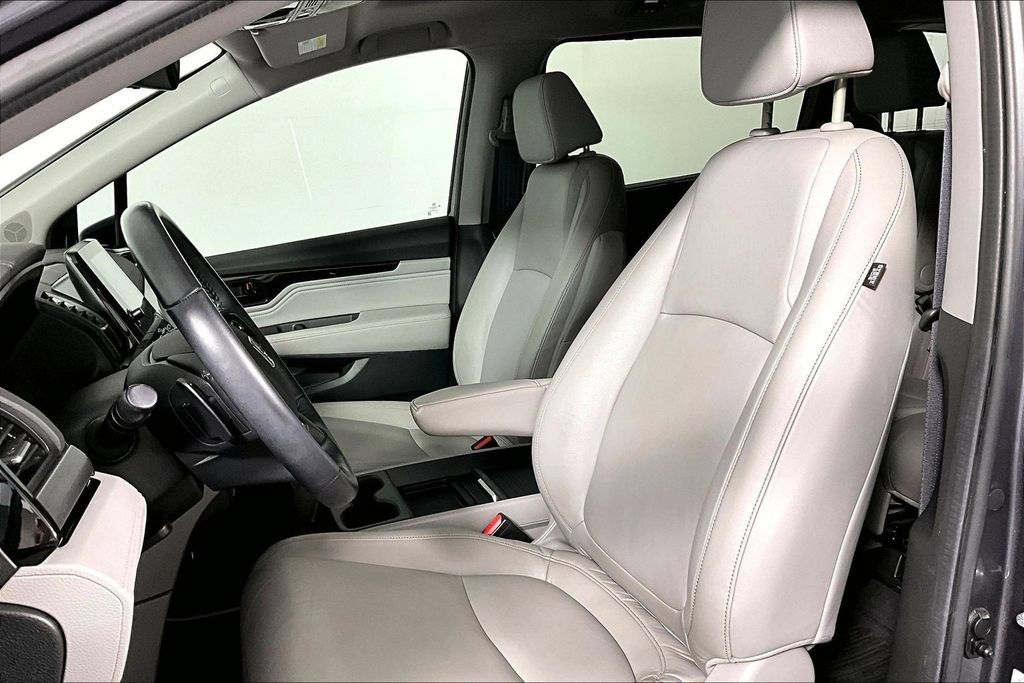 Used 2024 Honda Odyssey Touring image 25