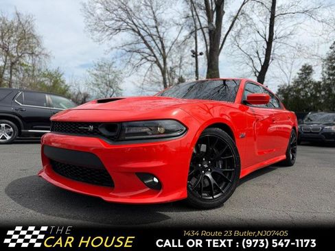 Used 2019 Dodge Charger Scat Pack w/ Dynamics Package image 2