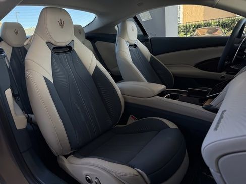 New 2025 Maserati GranTurismo Folgore image 13