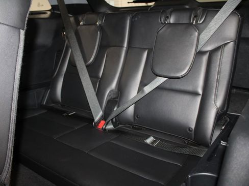 Used 2023 Ford Explorer Limited image 26