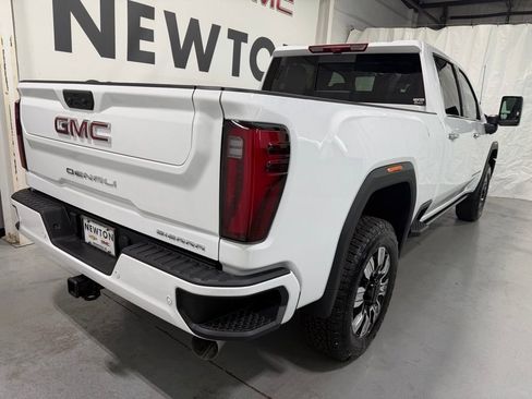 New 2026 GMC Sierra 2500 Denali w/ Denali Reserve Package image 32