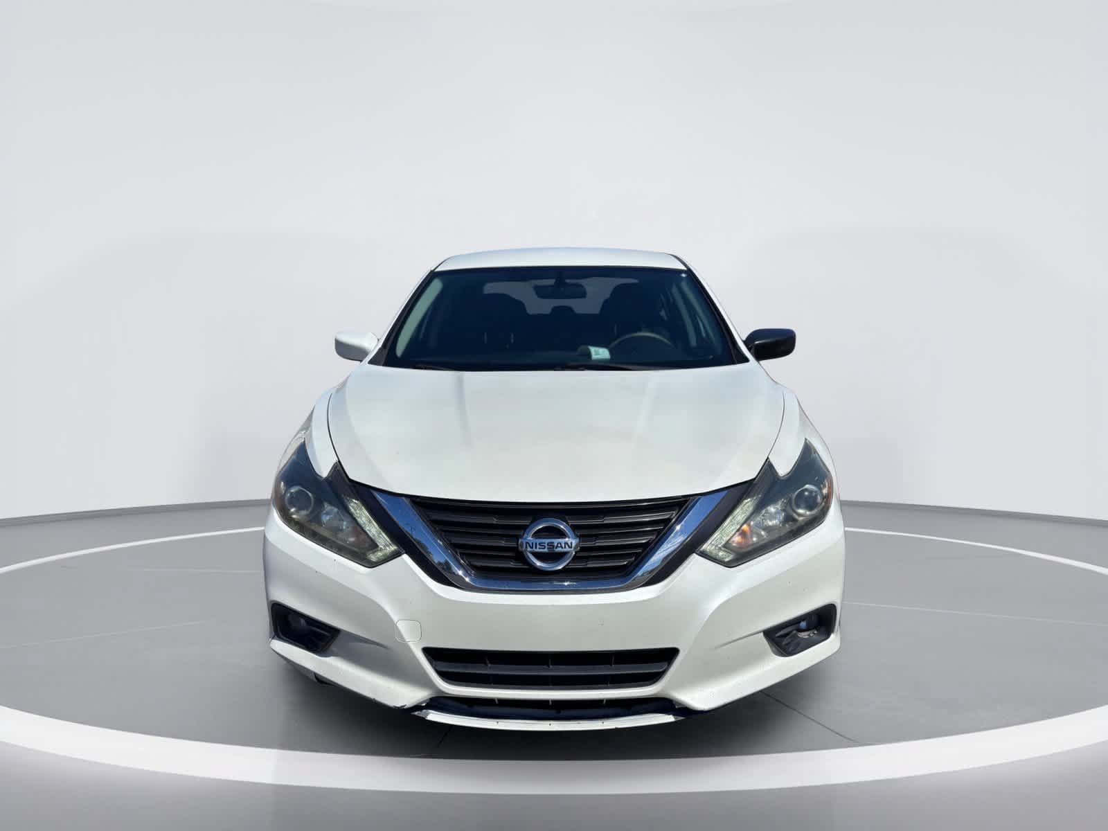 Used 2016 Nissan Altima 2.5 SR w/ LED Appearance Package FWD image 6