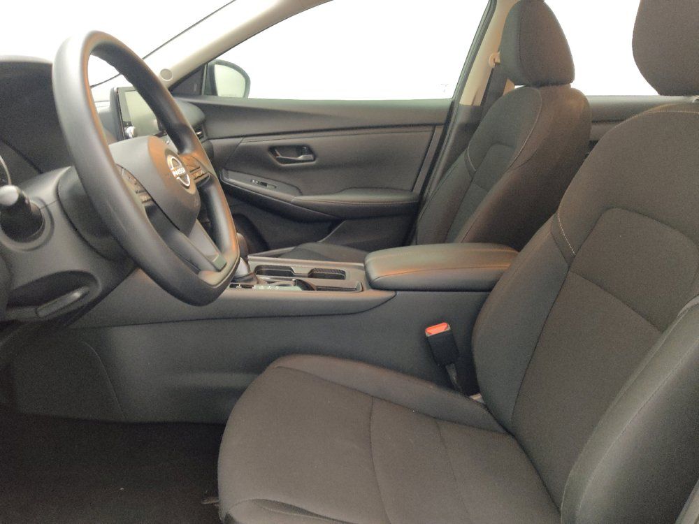 Used 2025 Nissan Sentra S FWD image 17