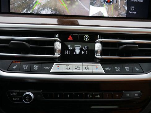 Used 2024 BMW X4 xDrive30i w/ Premium Package image 20