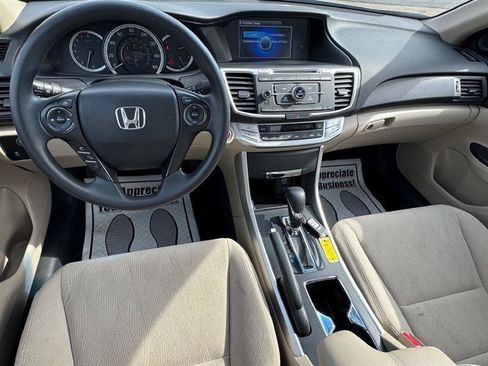 Used 2014 Honda Accord EX image 32