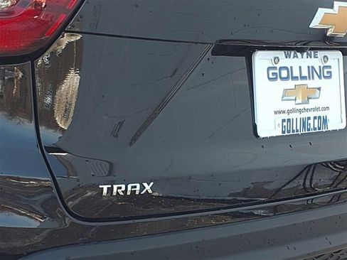 New 2026 Chevrolet Trax LT FWD image 3