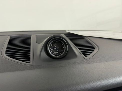 New 2026 Porsche Macan AWD/4WD image 24