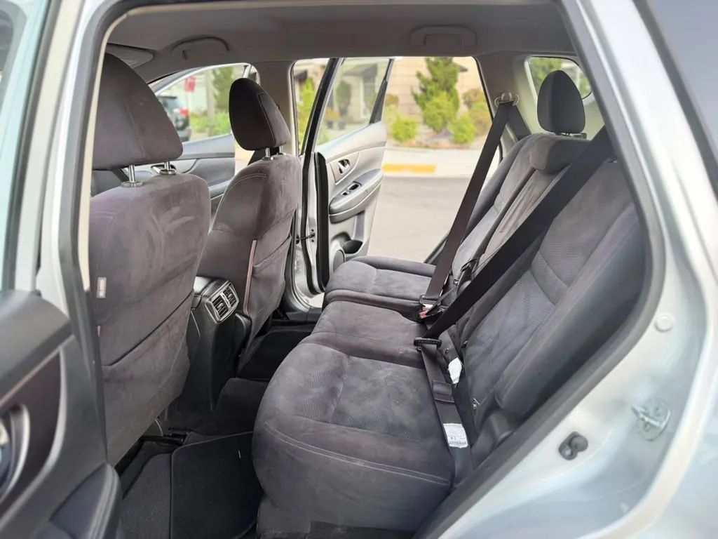 Used 2016 Nissan Rogue S FWD image 8