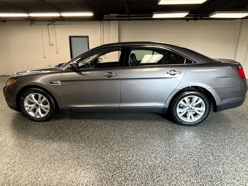 Used 2012 Ford Taurus SEL image 6