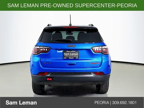 Used 2025 Jeep Compass Trailhawk w/ Trailhawk Convenience Group AWD/4WD image 6