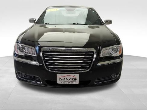 Used 2014 Chrysler 300 C w/ Light Group AWD/4WD image 11