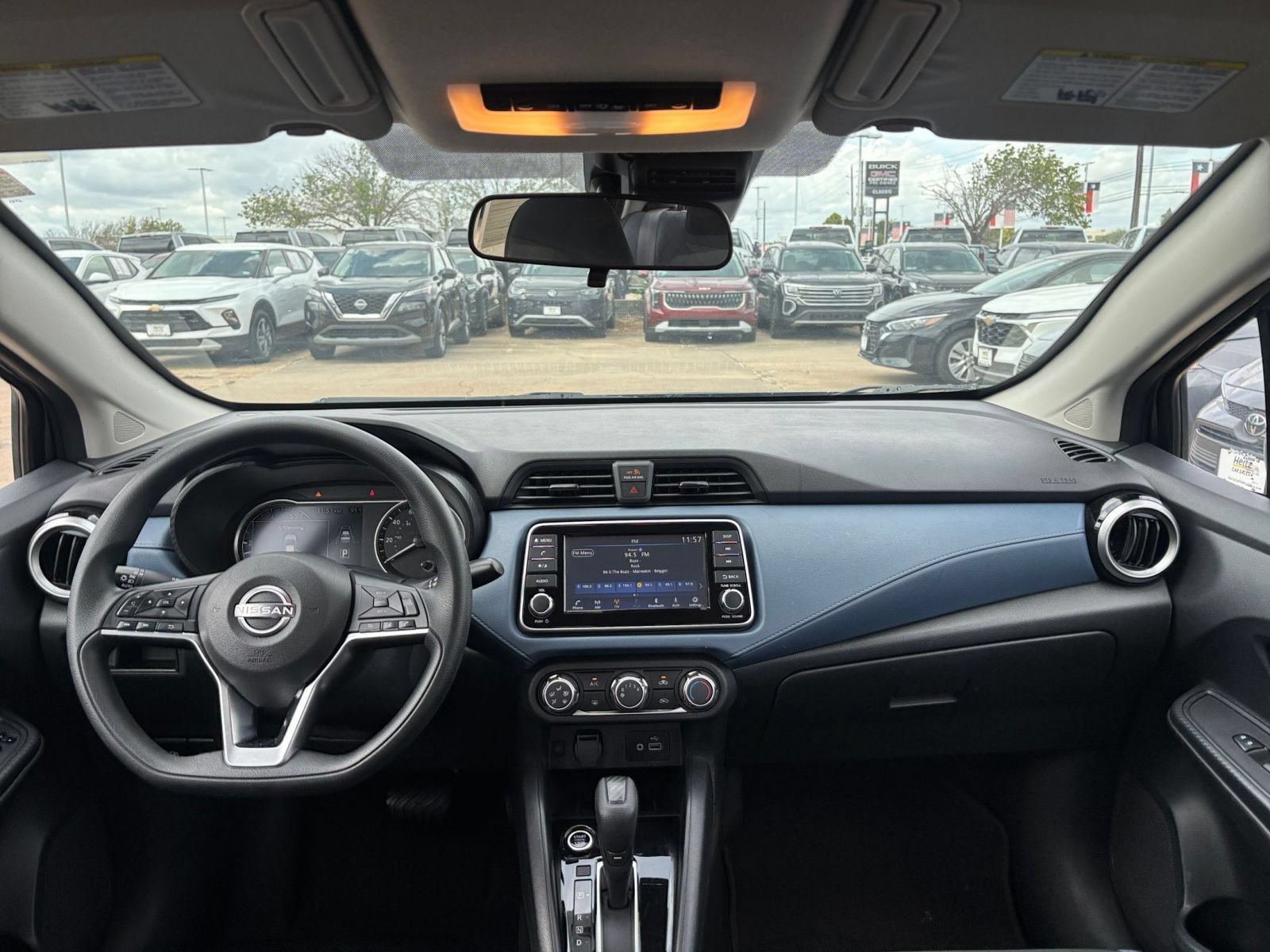 Used 2025 Nissan Versa SV FWD image 30