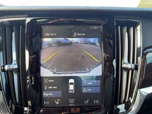Used 2019 Volvo S90 T6 Momentum w/ Advanced Package image 10