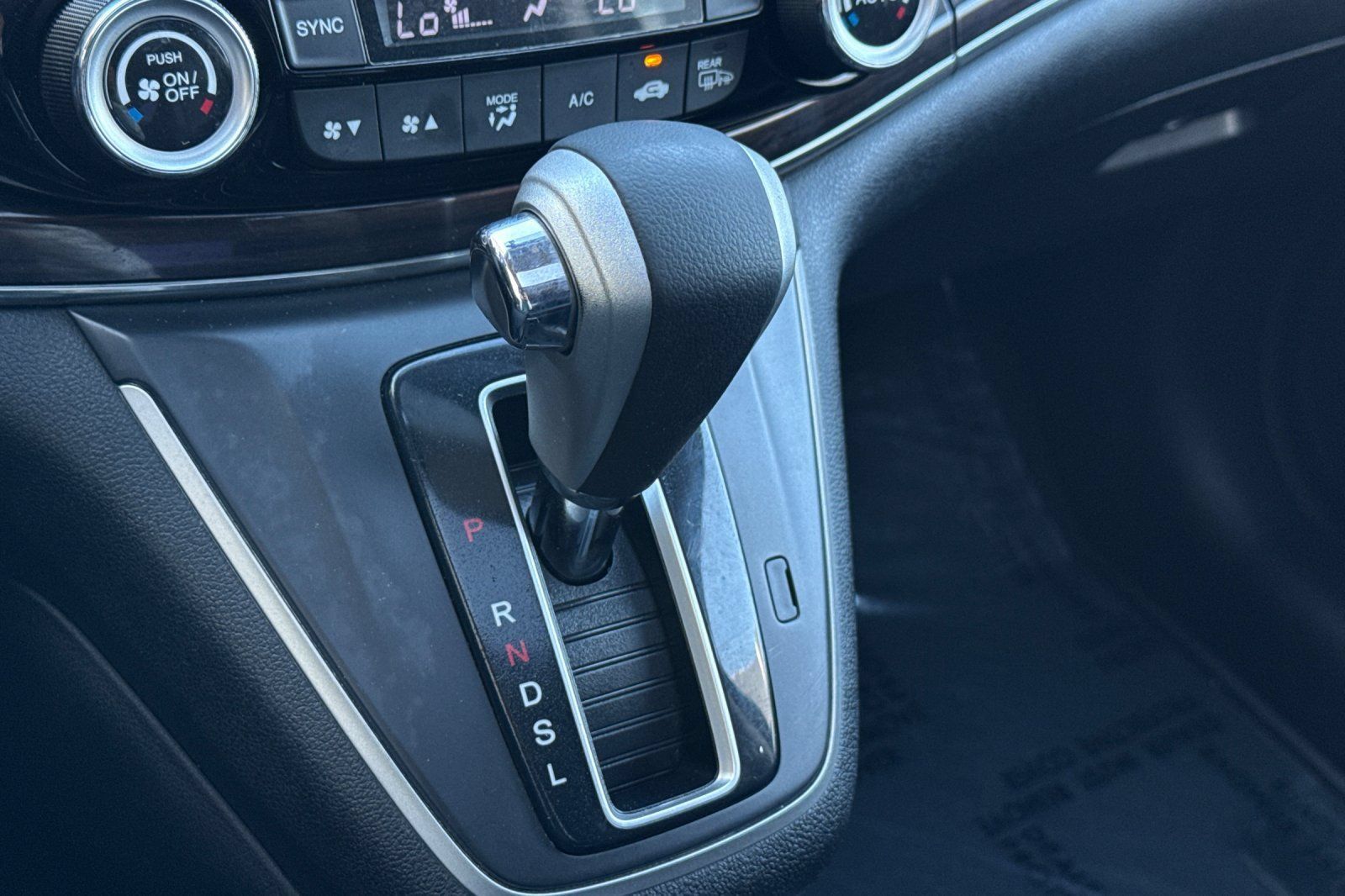 Used 2015 Honda CR-V EX-L image 21