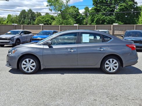 Used 2016 Nissan Sentra SV w/ Driver's Assist Package FWD image 8